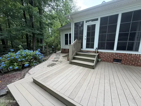 74 Hannah Drive Chocowinity NC 27817