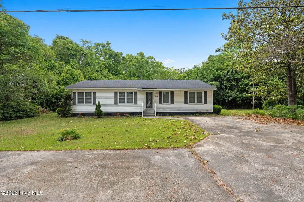 1514 S Jk Powell Boulevard Whiteville NC 28472