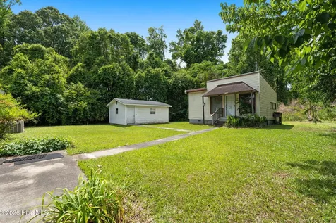 1514 S Jk Powell Boulevard Whiteville NC 28472