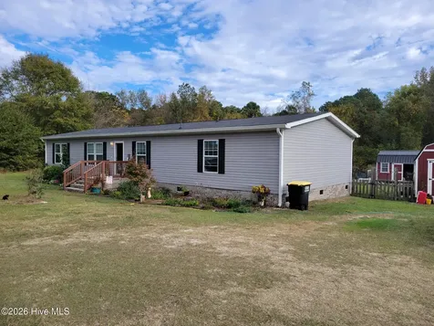 3729 Bryan Hardy Road La Grange NC 28551