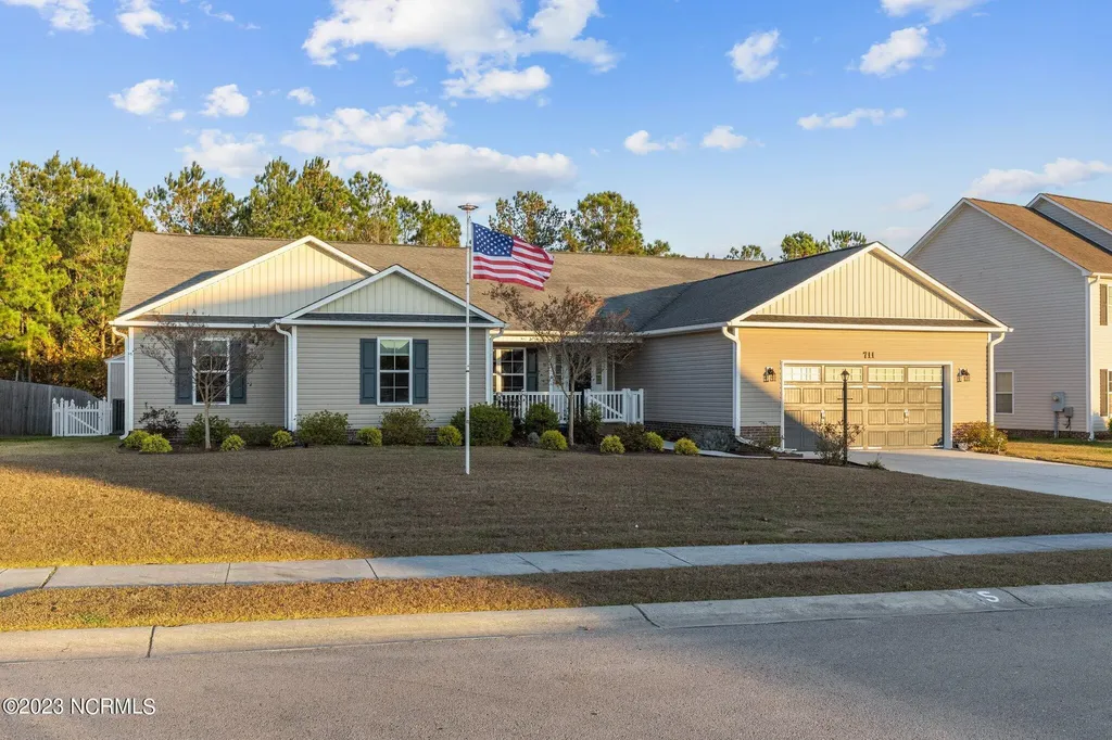 711 Shearwater Lane Swansboro NC 28584