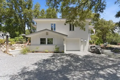 305 River Drive Southport NC 28461