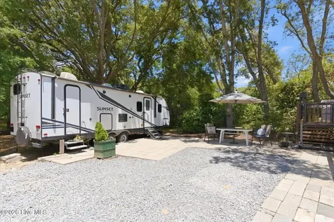 305 River Drive Southport NC 28461