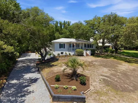 305 River Drive Southport NC 28461