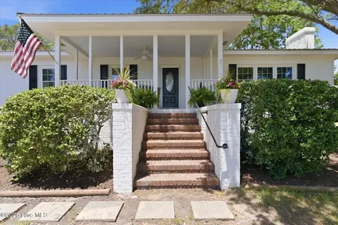 305 River Drive Southport NC 28461