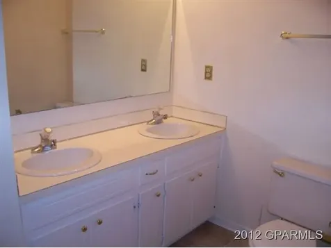 1113 Grovemont Drive Greenville NC 27834