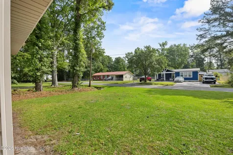 616 S Orange Street Wallace NC 28466
