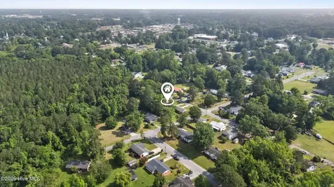 616 S Orange Street Wallace NC 28466