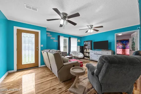 616 S Orange Street Wallace NC 28466