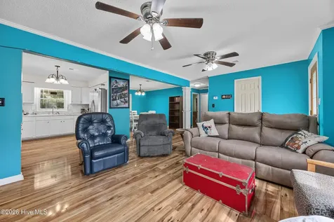 616 S Orange Street Wallace NC 28466