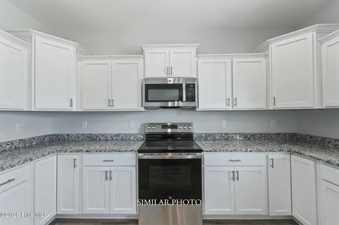 104 Twisted Vine Boulevard Jacksonville NC 28546