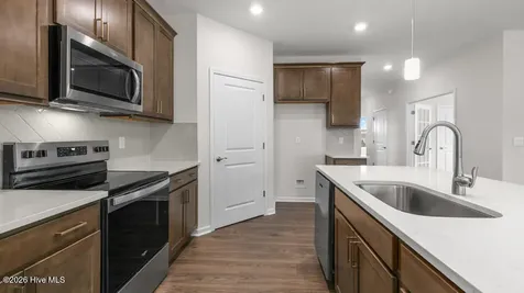 820 Fernwind Circle Aberdeen NC 28315
