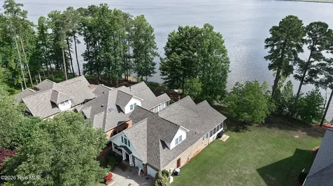 126 Ridge Road Chocowinity NC 27817