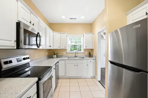 613 Elfin Court Leland NC 28479