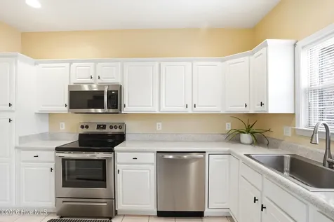 613 Elfin Court Leland NC 28479