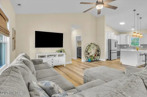 172 Lea Drive Hampstead NC 28443