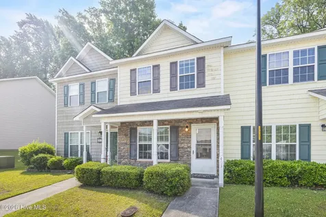 27 E Doris Avenue Jacksonville NC 28540