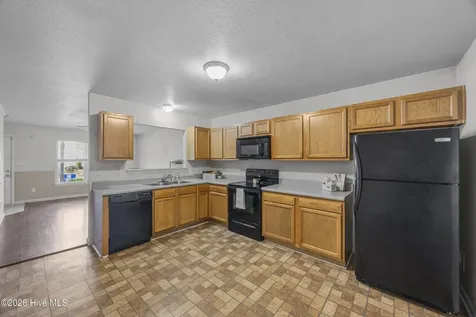 27 E Doris Avenue Jacksonville NC 28540