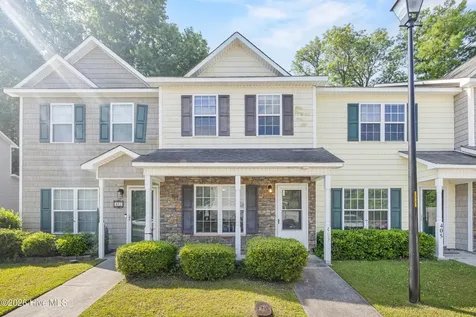 27 E Doris Avenue Jacksonville NC 28540