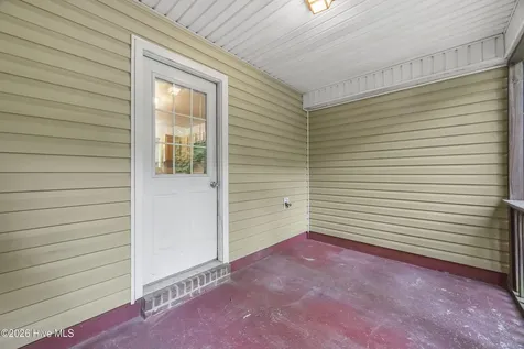 27 E Doris Avenue Jacksonville NC 28540