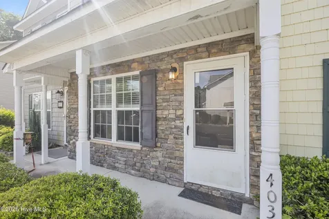 27 E Doris Avenue Jacksonville NC 28540