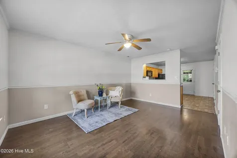 27 E Doris Avenue Jacksonville NC 28540