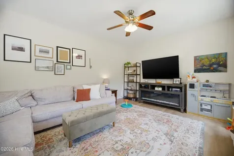 121 Laurel Woods Boulevard Currituck NC 27929