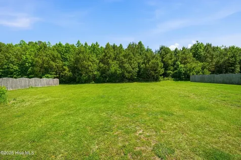 121 Laurel Woods Boulevard Currituck NC 27929