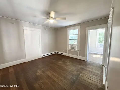 207 E Burgess Street Elizabeth City NC 27909