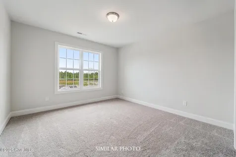 579 Appalachian Trail S Jacksonville NC 28546