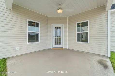 579 Appalachian Trail S Jacksonville NC 28546