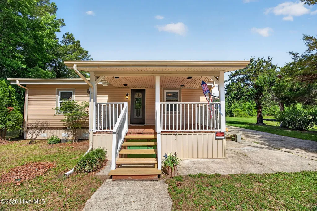 1033 Old Northeast Road Hallsboro NC 28442