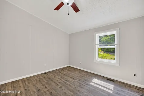 1033 Old Northeast Road Hallsboro NC 28442