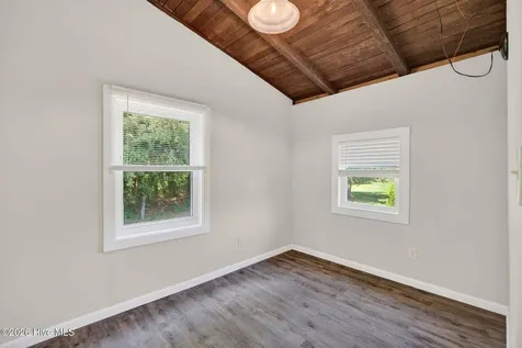 1033 Old Northeast Road Hallsboro NC 28442