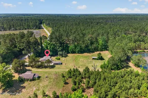 1033 Old Northeast Road Hallsboro NC 28442