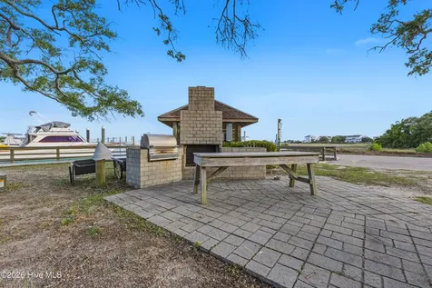 200 Oyster Bay Lane Wilmington NC 28409