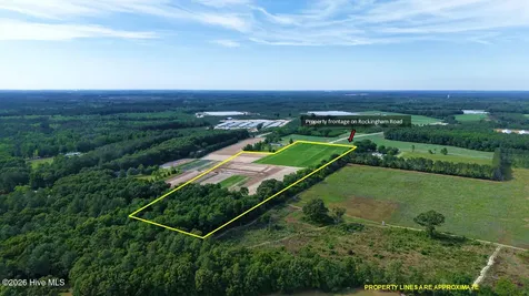 5901 Rockingham Road Laurel Hill NC 28351