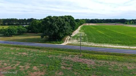 5901 Rockingham Road Laurel Hill NC 28351