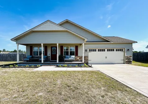 901 Purvis Court Richlands NC 28574