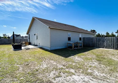 901 Purvis Court Richlands NC 28574