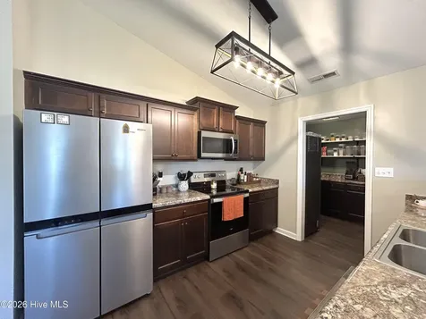 901 Purvis Court Richlands NC 28574