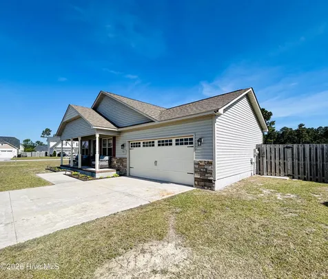 901 Purvis Court Richlands NC 28574