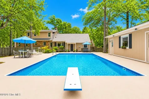 713 Dale Avenue Southport NC 28461