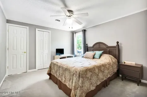 713 Dale Avenue Southport NC 28461