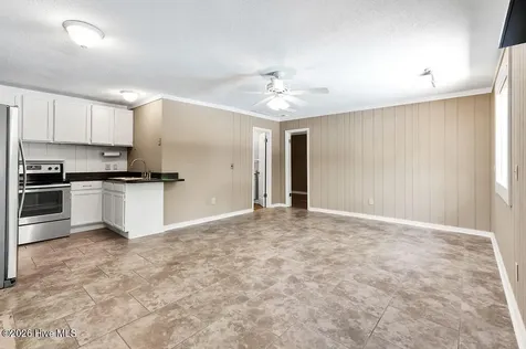713 Dale Avenue Southport NC 28461