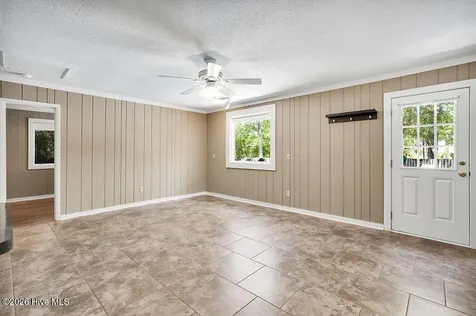 713 Dale Avenue Southport NC 28461