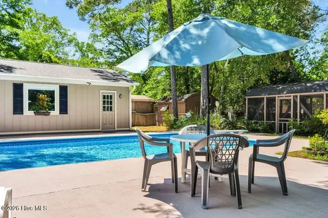 713 Dale Avenue Southport NC 28461