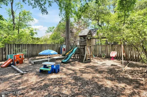 713 Dale Avenue Southport NC 28461