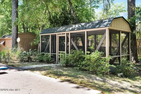 713 Dale Avenue Southport NC 28461