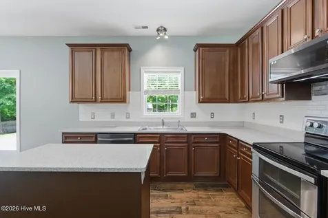 506 Shadyside Court Jacksonville NC 28540
